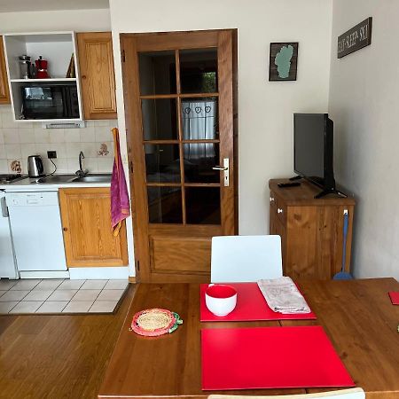 Bright Refurbished Apartment - Central ليز أوش المظهر الخارجي الصورة