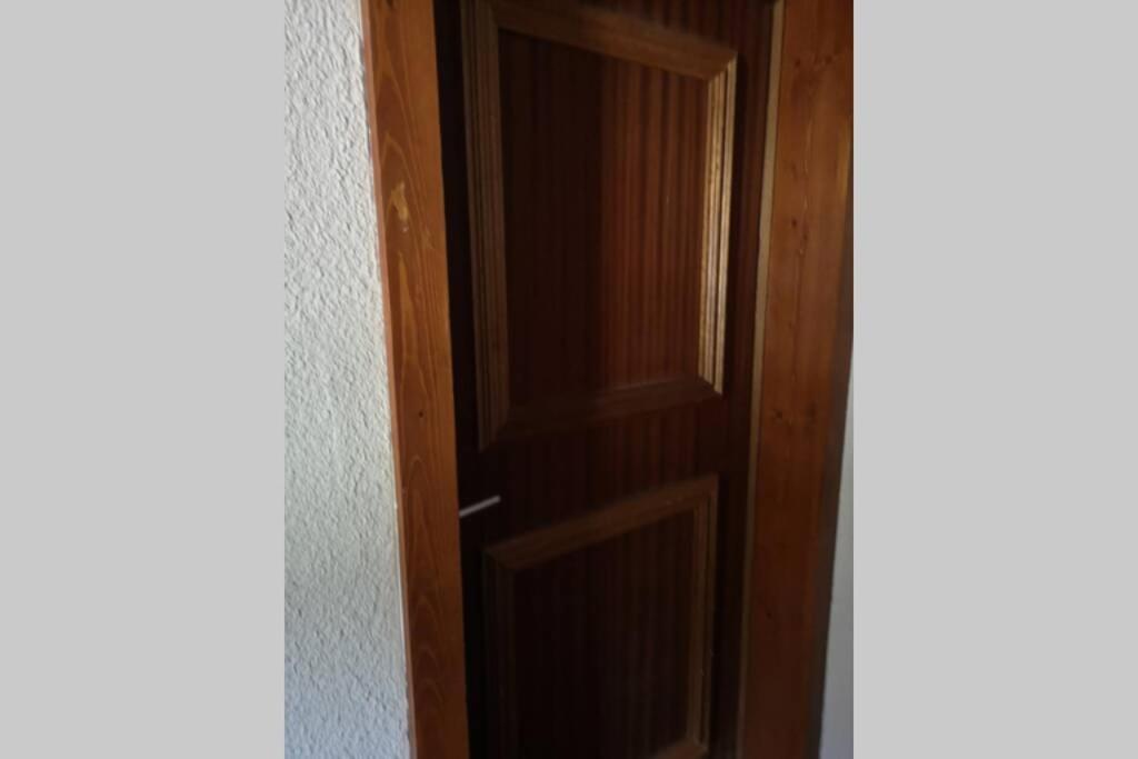 Bright Refurbished Apartment - Central ليز أوش المظهر الخارجي الصورة