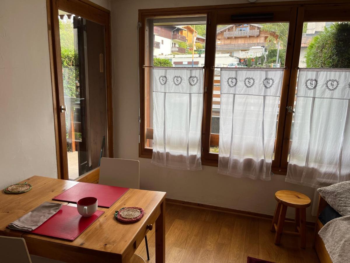 Bright Refurbished Apartment - Central ليز أوش المظهر الخارجي الصورة